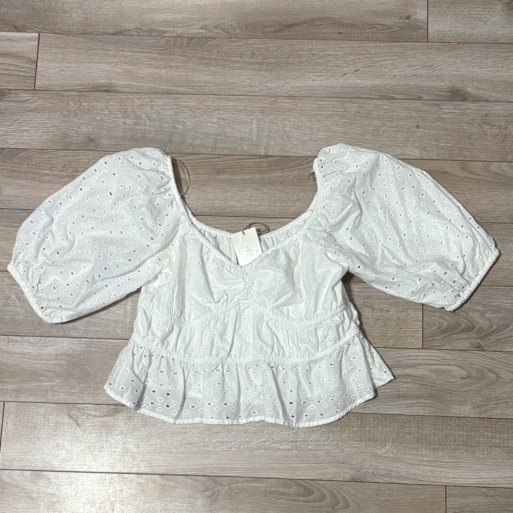 White Cropped Eyelet Puff Sleeve Top